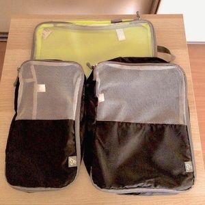 Travelon packing bags set